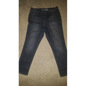 Barely worn fashionable denim jeans